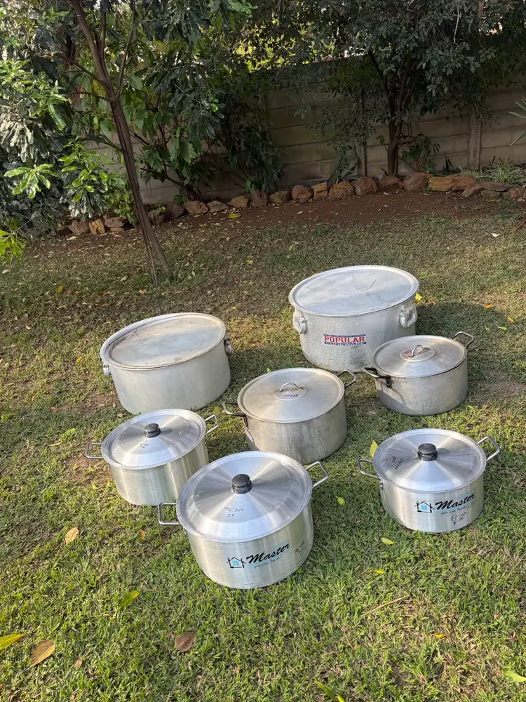Aluminium cooking pot collection